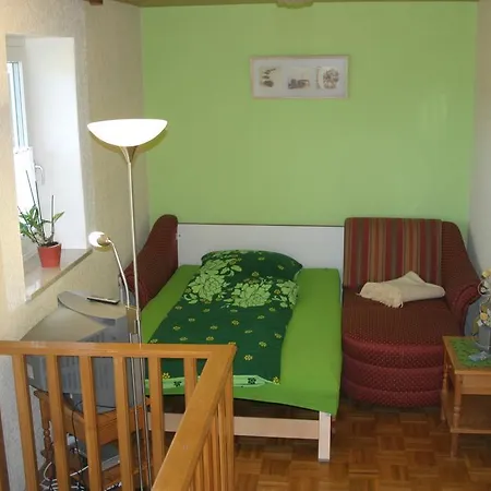 Haus Am Treffenbach アパート *
